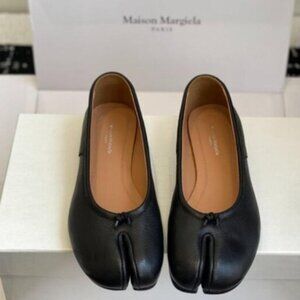 Premium Black Maison Margiela Tabi Loafers